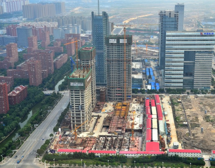 红安河西世贸中心